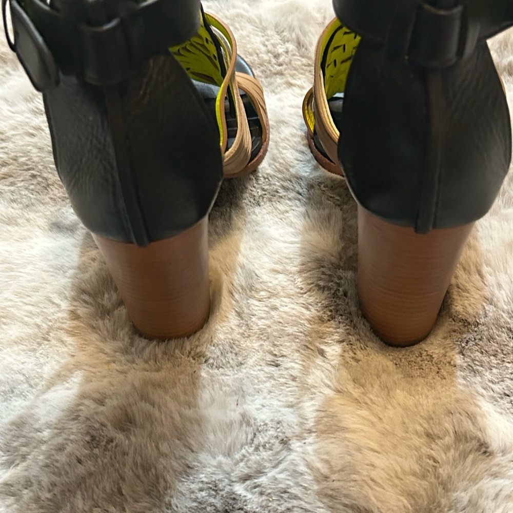 Coach | Lorrie Leather woven block heel sandals 8.5 - Picture 7 of 8